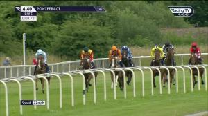 Video preview image for Pontefract 16:40 - Northern Commercials Iveco Daily Van Maiden Stakes (5)