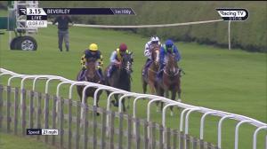 Video preview image for Beverley 15:15 - Happy Birthday Graham Roberts Handicap (4)