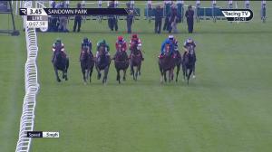 Video preview image for Sandown Park 15:45 - #betyourway At Betway Handicap (3)