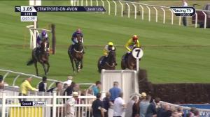 Video preview image for Stratford-on-Avon 15:05 - Keogh & Hows Handicap Chase (3)