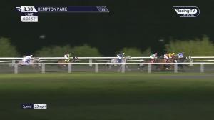 Video preview image for Kempton Park 20:30 - racingtv.com Handicap (6) (Div 2)