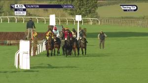 Video preview image for Taunton 16:15 - Taunton Racecourse Business Club Mares' Open National Hunt Flat (5)