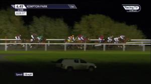 Video preview image for Kempton Park 18:45 - Unibet Casino Deposit £10 Get £40 Bonus Handicap (5)