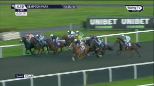 Video preview image for Kempton Park 16:10 - Unibet Casino Deposit £10 Get £40 Bonus Fillies' Handicap (4)