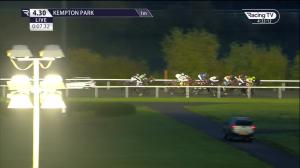 Video preview image for Kempton Park 16:30 - Unibet Extra Place Offers Every Day Restricted Novice Stakes (6)