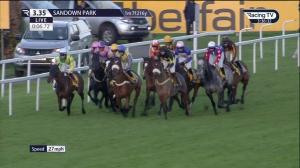 Video preview image for Sandown Park 15:35 - Betfair Daily Rewards December Handicap Hurdle (Listed) (1)