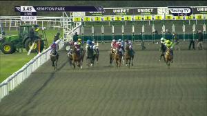 Video preview image for Kempton Park 15:45 - Unibet Horserace Betting Operator Of The Year Handicap (6)