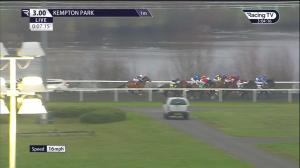 Video preview image for Kempton Park 15:00 - Sunbury Park Restricted Novice Stakes (5)