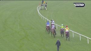 Video preview image for Kempton Park 12:45 - Play Ladbrokes 5-a-side On Football Novices' Hurdle (2)