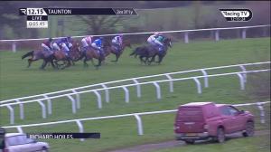 Video preview image for Taunton 12:15 - Dorset and Somerset Air Ambulance Training Series Conditional Jockeys' Handicap Hurdle (4)
