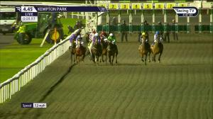 Video preview image for Kempton Park 16:45 - Unibet New Instant Roulette Novice Stakes (5)