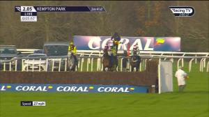 Video preview image for Kempton Park 14:05 - Coral Silviniaco Conti Chase (Grade 2) (1)