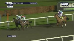 Video preview image for Kempton Park 18:30 - Unibet 3 Uniboosts A Day Handicap (4)