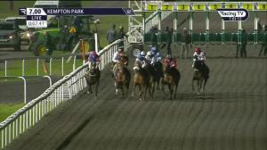 Video preview image for Kempton Park 19:00 - Unibet Extra Place Offers Every Day Fillies' Handicap (5)