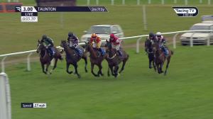 Video preview image for Taunton 15:00 - Taunton Kia Supporting Love Musgrove Handicap Chase (Qualifier) (3)