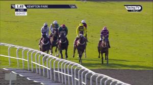 Video preview image for Kempton Park 13:45 - Every Race Live On Racing TV Novices' Handicap Chase (4)