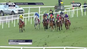 Video preview image for Sandown Park 13:10 - Virgin Bet Conditional Jockeys' Handicap Hurdle (4)