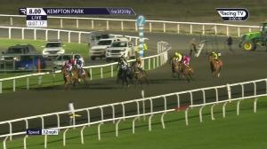 Video preview image for Kempton Park 20:00 - Unibet Supporting Safe Gambling Maiden Stakes (5)
