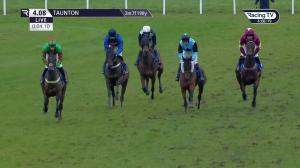 Video preview image for Taunton 16:08 - UK Gun Repairs Handicap Hurdle (4)