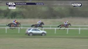 Video preview image for Huntingdon 14:20 - tote.co.uk Free Cheltenham Placepot Every Day Mares' Novices' Hurdle (4)