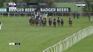 Video preview image for Wincanton 14:35 - £25 Matched First Bet At tote.co.uk Mares' Novices' Hurdle (Qualifier) (4)