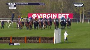Video preview image for Kempton Park 14:40 - Virgin Bet Handicap Hurdle (2)