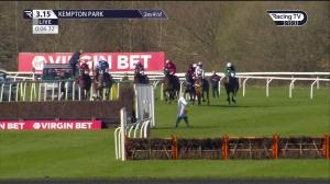 Video preview image for Kempton Park 15:15 - Virgin Bet Handicap Chase (2)