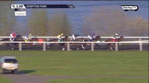 Video preview image for Kempton Park 17:00 - Unibet Support Safe Gambling Novice Median Auction Stakes (5)