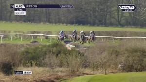 Video preview image for Ludlow 16:40 - Irish Thoroughbred Marketing Novices' Hurdle (4)