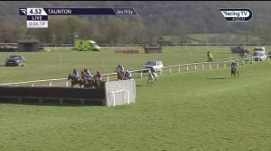 Video preview image for Taunton 16:52 - Grand National Lunch Here On Saturday Handicap Chase (5)
