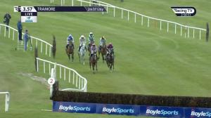 Video preview image for Tramore 15:57 - Tramore Racecourse Directors Chase 