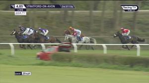 Video preview image for Stratford-on-Avon 16:05 - Racecourse Streams On Racing TV Extra Handicap Chase (5)