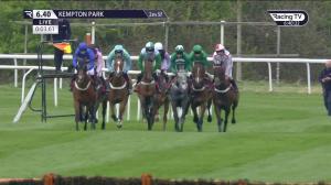 Video preview image for Kempton Park 18:40 - Join Racing TV Now Handicap Hurdle (3)