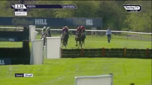 Video preview image for Perth 15:35 - British EBF William Hill Gold Castle 'National Hunt' Novices' Hurdle (Listed) (1)