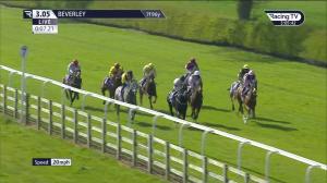 Video preview image for Beverley 15:05 - Happy Birthday Andy Hill Handicap (5)