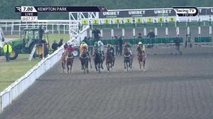 Video preview image for Kempton Park 19:00 - Unibet Extra Place Offers Every Day Handicap (5)