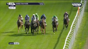 Video preview image for Hamilton Park 15:50 - Sky Bet Sunday Series Restricted Maiden Stakes (3)