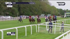 Video preview image for York 15:00 - Paddy Power 'I Love Steak' Handicap (2)