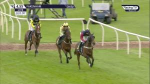 Video preview image for Fakenham 16:55 - 100% RacingTV Profits Back To Racing Handicap Hurdle (4)