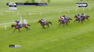 Video preview image for Ludlow 16:35 - Racing Welfare Mares' National Hunt Flat (Conditional & Amateur Jockeys') (4)