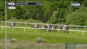 Video preview image for Hamilton Park 16:25 - Stay At Hampton By Hilton Hamilton Park Handicap (6)