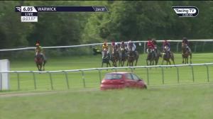 Video preview image for Warwick 18:05 - Ehb Residential Novices' Hurdle (4)