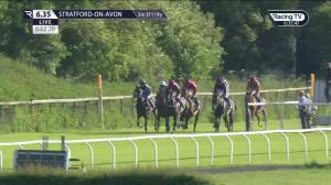 Video preview image for Stratford-on-Avon 18:35 - pointtopoint.co.uk Champion Novices' Hunters' Chase (2)