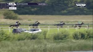 Video preview image for Huntingdon 16:40 - Garden Party Novices' Handicap Chase (4)