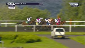 Video preview image for Kempton Park 17:25 - Unibet Horserace Betting Operator Of The Year Apprentice Handicap (5)
