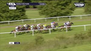 Video preview image for Hamilton Park 16:10 - Enjoy Vip Treatment At Hamilton Park Handicap (5)
