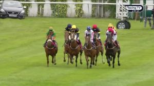 Video preview image for Redcar 14:47 - Racing TV Free For A Month Maiden Handicap (6)