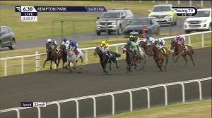 Video preview image for Kempton Park 18:30 - Unibet 3 Uniboosts A Day Handicap (3)