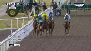Video preview image for Kempton Park 19:30 - Unibet Extra Place Offers Every Day Handicap (Qualifier) (4)