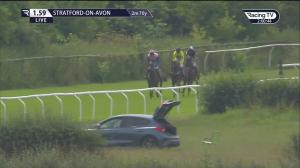 Video preview image for Stratford-on-Avon 13:59 - Kerry Lewis Freelance Florist Novices' Hurdle (3)